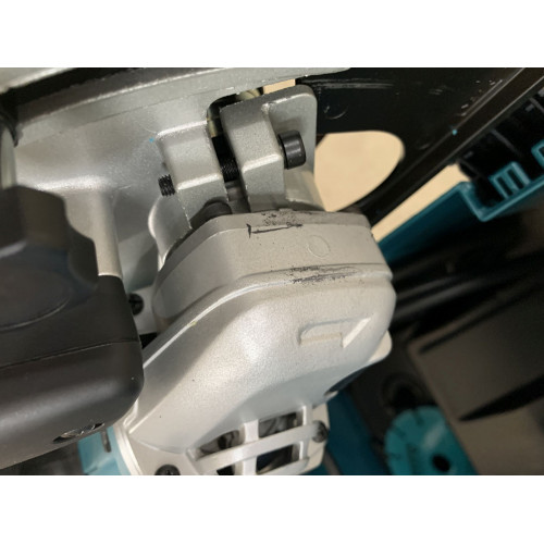 KIÁRUSÍTÁS Makita SG1251J falhoronyvágó 125mm, 1400W, Makpac KARCOS