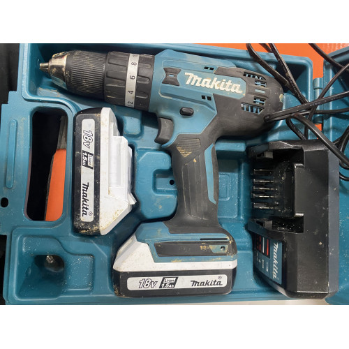 KIÁRUSÍTÁS Makita HP488DWE akkus fúró-csavarozó, 2 x 1,5 Ah, 18 V SZERVIZELT