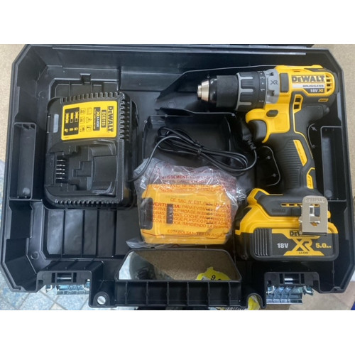 KIÁRUSÍTÁS DeWALT DCD791P2 Akkus fúró-csavarbehajtó kofferben (18V/2x5,0Ah) SZERVIZELT