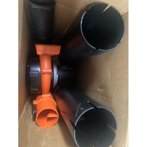 KIÁRUSÍTÁS Black & Decker GWC3600L20 akkus avarfúvó 36V 1x akku 2.0Ah SZERVIZELT