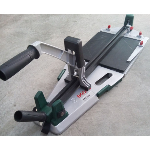 KIÁRUSÍTÁS Bosch PTC 640 csempevágó 0603B04400 HASZNÁLT
