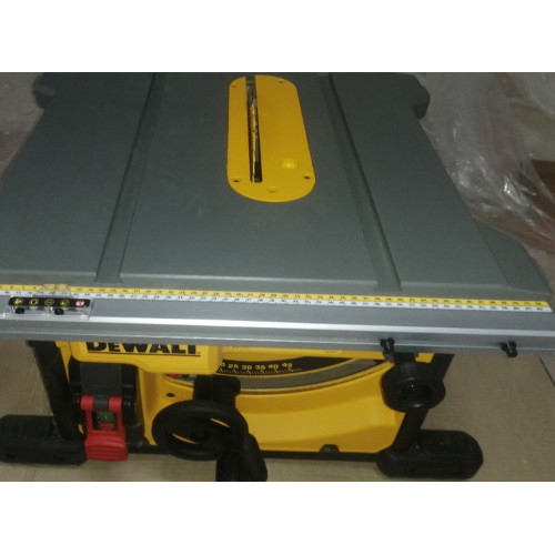 KIÁRUSÍTÁS DeWALT Asztali körfűrész (1850W/210mm) DWE7485-QS HASZNÁLT