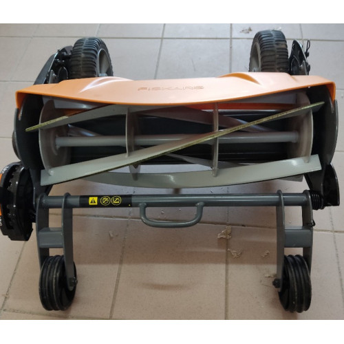 Fiskars StaySharp Max kézi fűnyíró, 46 cm 1000591 (113880)