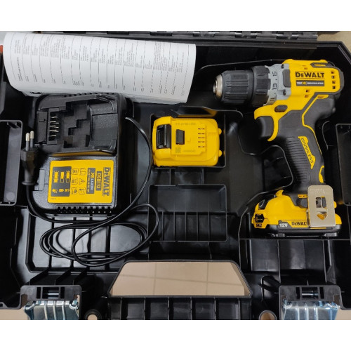 DeWALT Akkus fúró-csavarbehajtó 12V/2,0Ah, kefementes DCD701D2-QW