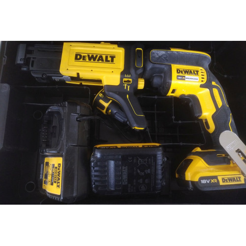 KIÁRUSÍTÁS DeWALT DCF620D2K Akkus gipszkarton-csavarozó XR (30Nm/18V/2x2,0Ah) SZERVIZELT