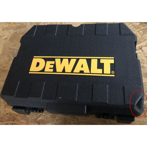 KIÁRUSÍTÁS DeWALT vonallézer + DE0892 jelfogó DW088KD-XJ SÉRÜLT