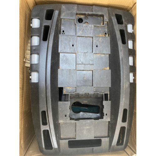 Makita UD2500 elektromos aprítógép (2500W/67l)