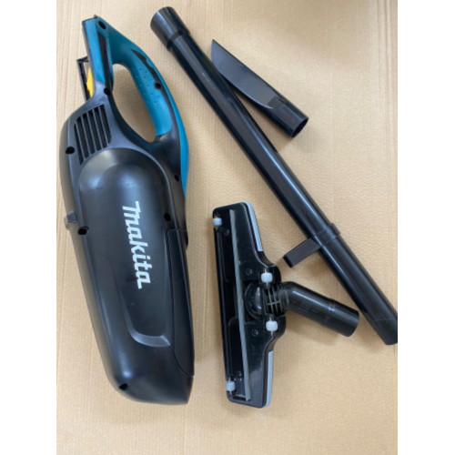KIÁRUSÍTÁS Makita DCL182ZB akkus porszívó Li-on 18V, akku és töltő nélkül SZERVIZELT