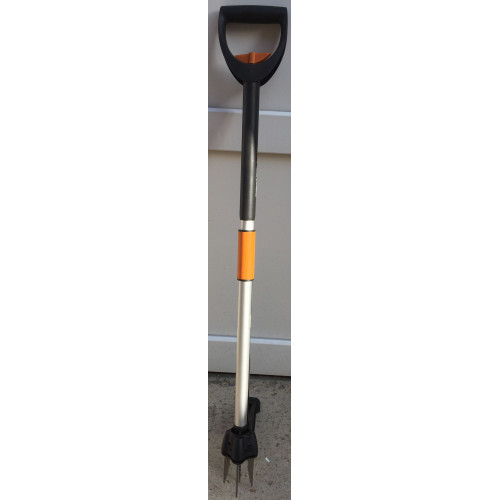 Fiskars SmartFit gyomkiszedő (139960) 1020125