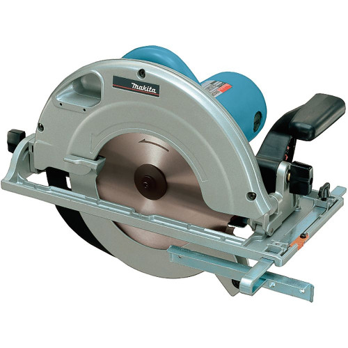 Makita 5903R Kézi körfűrész (235mm/2000W) Makita 5903R Kézi körfűrész (235mm/2000W)