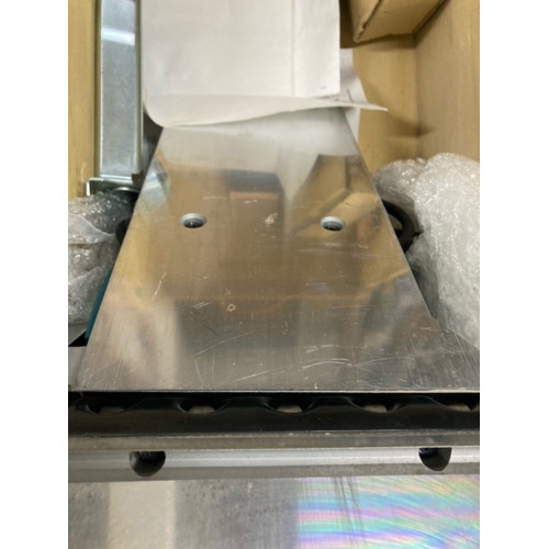 KIÁRUSÍTÁS Makita 1806B gyalugép 170 mm, 1200W SZERVIZELT