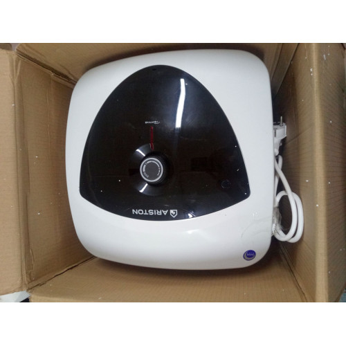 KIÁRUSÍTÁS ARISTON ANDRIS LUX 15 U vízmelegítő 15 l 2 kW 3100366 KICSOMAGOLT