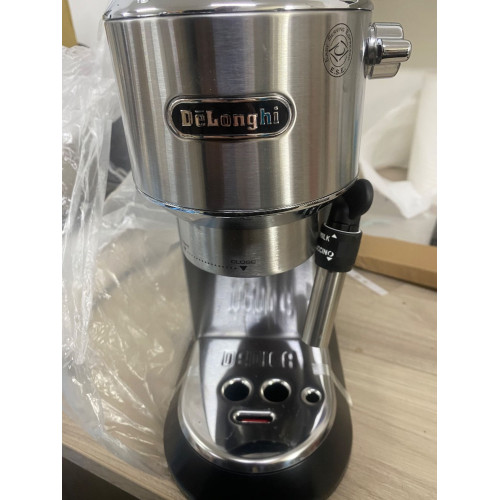 KIÁRUSÍTÁS DeLonghi Dedica Style karos kávéfőző EC685.M SZERVIZELT