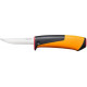 Fiskars Hardware Kés kifinomult famunkákhoz, tokba épített élezővel, 20,9cm 1023620