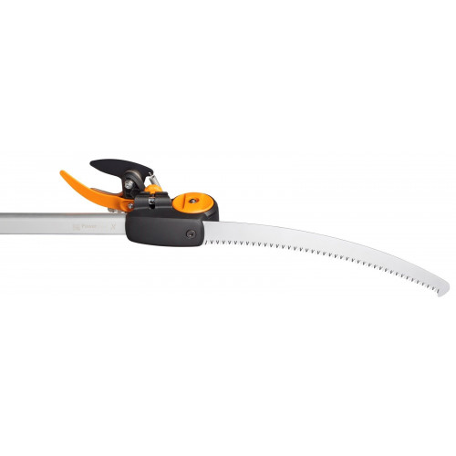 Fiskars teleszkópos olló UPX86 + metszőfűrész 1023634