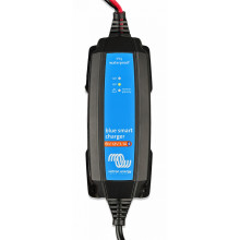 Victron Energy Blue Smart Töltő IP65 (6/12V- 1.1/0.5A) BPC120134034R