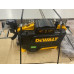 KIÁRUSÍTÁS DeWALT D27300-QS Egyengető és vastagoló gyalu (2100W/260mm) SZERVIZELT